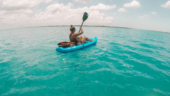 Kanoën over Laguna Bacalar