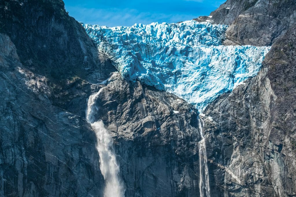 Hanging Glacier Chili