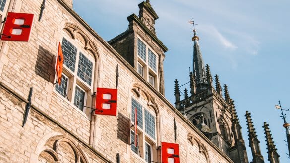 Rode luikjes Stadhuis Gouda