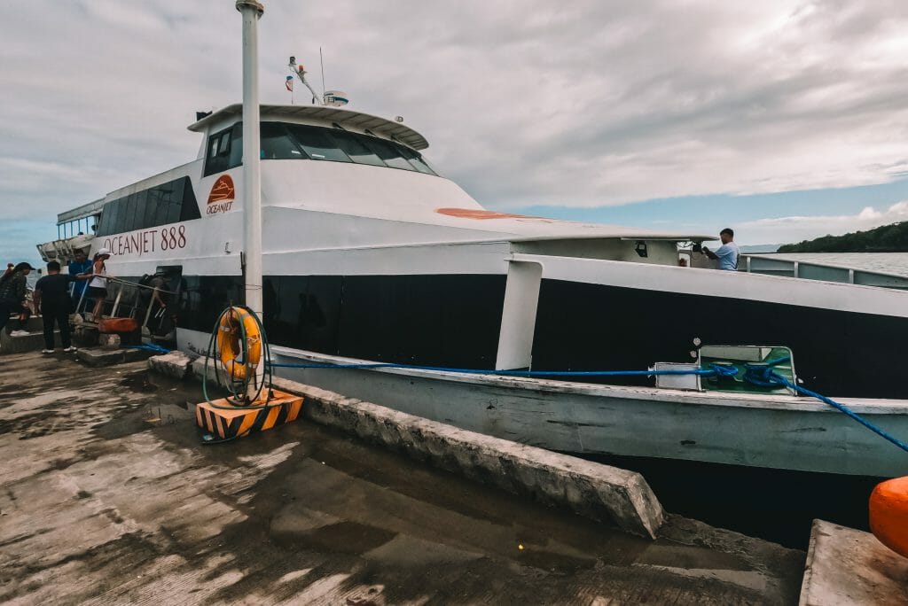 OceanJet ferry Siquijor naar Bohol