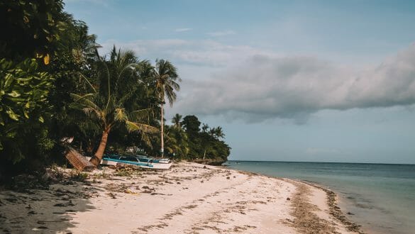 White Beach in Anda