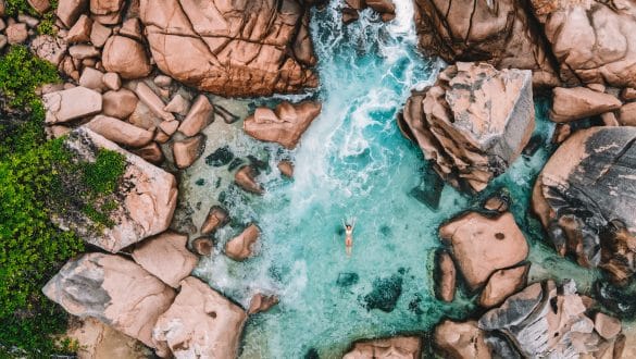 Caiman Rock pool La Digue